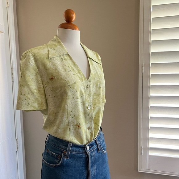 Vintage 100% Silk Diane Von Furstenberg DVF Silk Assets Lime Green Floral Blouse - Picture 3 of 7